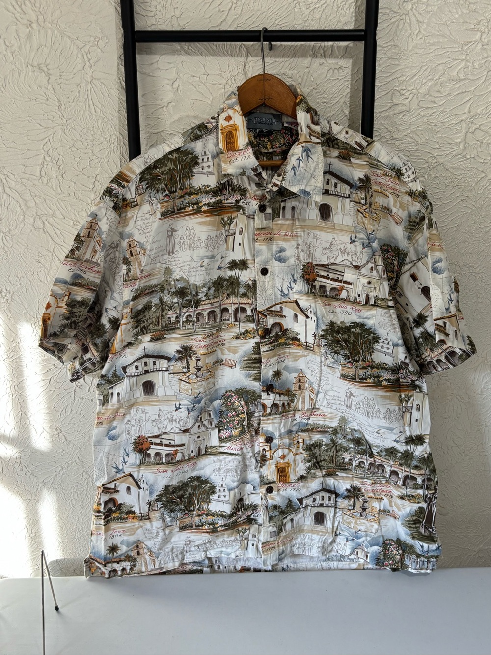 HighSeas San Juan Capistrano Themed Button Down Shirt Size XL
